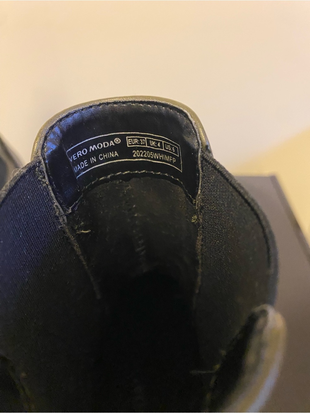 Vero Moda Men's Olive Green and Black Chunky Chelsea Boots - Picture 4 of 4